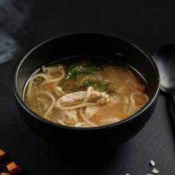 Суп курячий з локшиною
